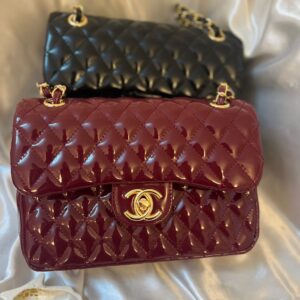 شانيل كلاسيك لون برغندي