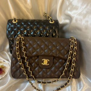 شانيل كلاسيك لون بني