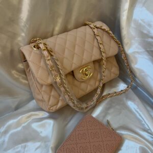 شانيل كلاسيك لون زهر بارد