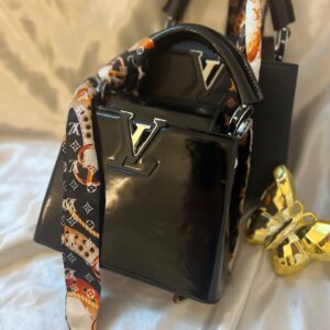 حقيبة لويس فيتون الراقية قاعدة 20 سم لون اسود لميع