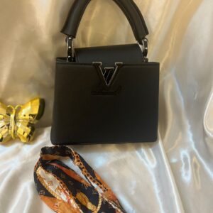 حقيبة لويس فيتون اسود مات مع سكارف