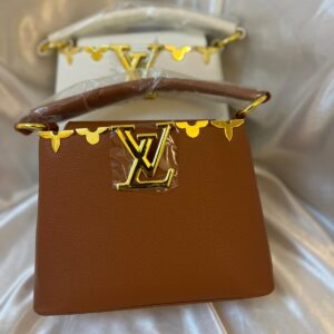 حقيبة لويس فيتون لون عسلي مع علبة