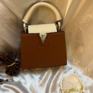 لويس فيتون لون عسلي