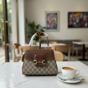 حقيبة جوتشي ترند جديد  مع علبتها