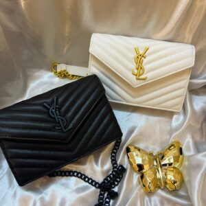 جزدان سان لوران للمناسبات لون ابيض