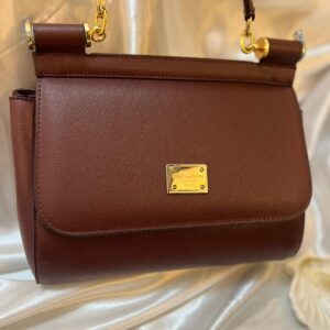 حقيبة دولتشي اند جابانا حجم كبير