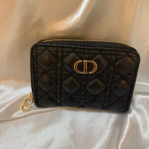 محفظة ديور لون اسود