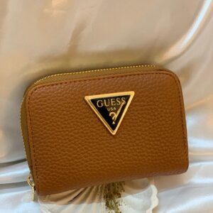 محفظة جيس لون عسلي