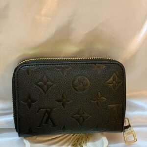 محفظة لويس فيتون لون اسود
