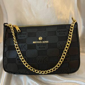 مايكل كورس حجم وسط مع سلسة ذهبية