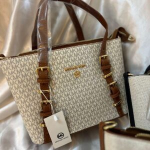 مايكل كورس  حجم وسط