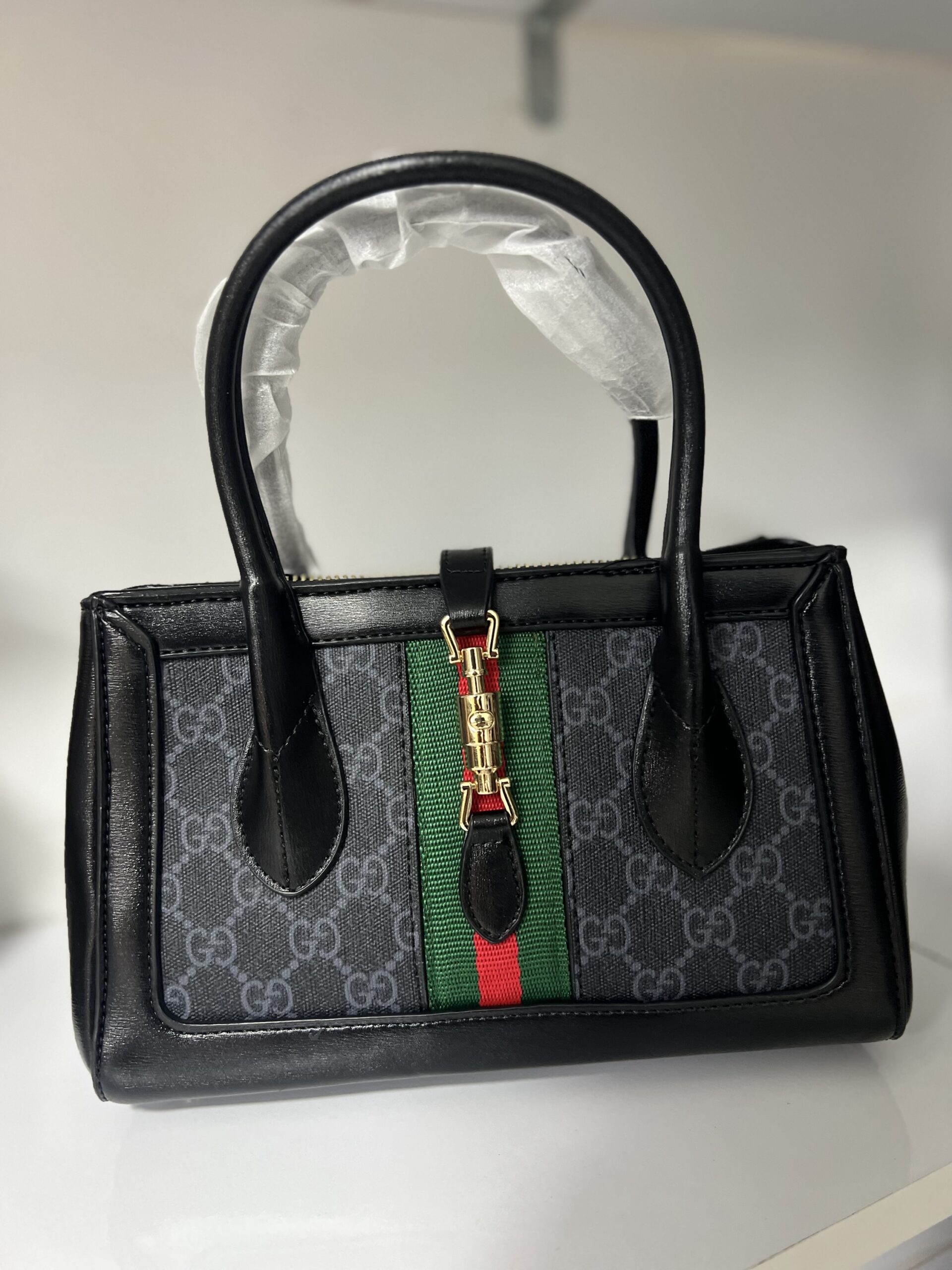 حقيبة جوتشي  لون اسود